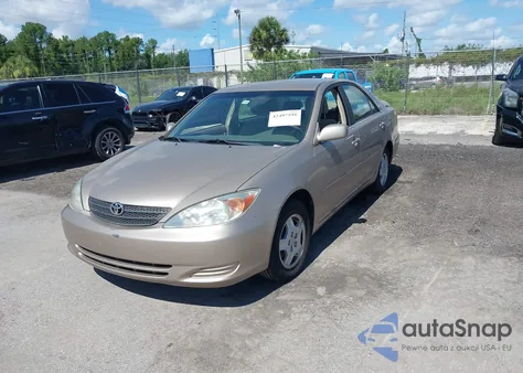 2002 Toyota Camry Le V6 z USA, uszkodzony, nr VIN 4T1BF32K62U032773